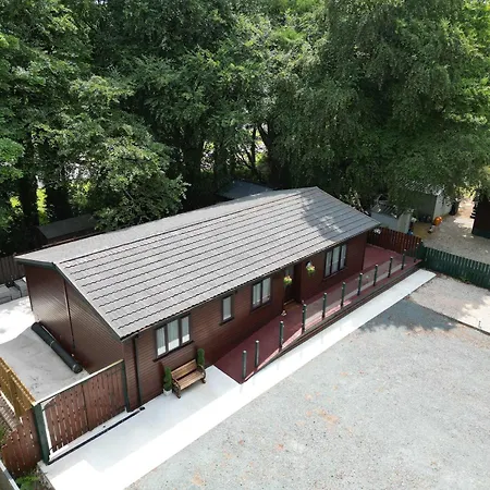 3 Bedroom With Hot Tub By Travel Lets Homes Mulroy Bay