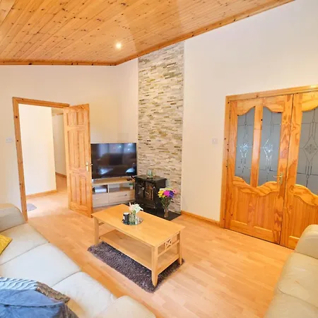 Casa vacanze 3 Bedroom With Hot Tub By Travel Lets Homes Mulroy Bay