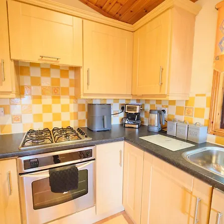 3 Bedroom With Hot Tub By Travel Lets Homes Mulroy Bay Kerrykeel