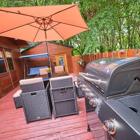 3 Bedroom With Hot Tub By Travel Lets Homes Mulroy Bay Casa vacanze *