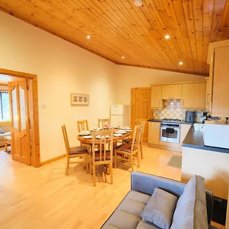 Casa vacanze 3 Bedroom With Hot Tub By Travel Lets Homes Mulroy Bay *