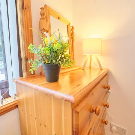 3 Bedroom With Hot Tub By Travel Lets Homes Mulroy Bay Сasa de vacaciones