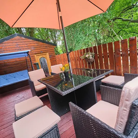 3 Bedroom With Hot Tub By Travel Lets Homes Mulroy Bay *